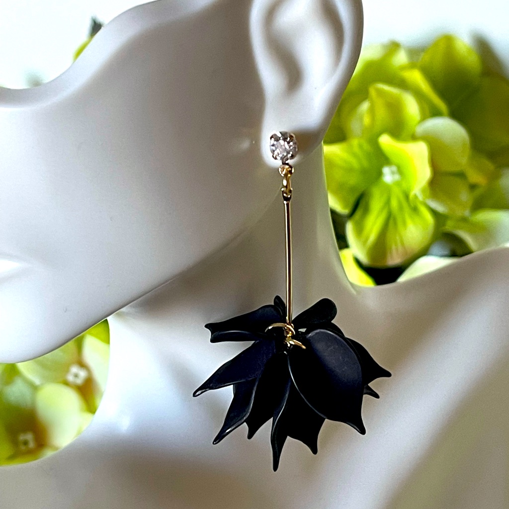 Black Leaves Drop Earrings